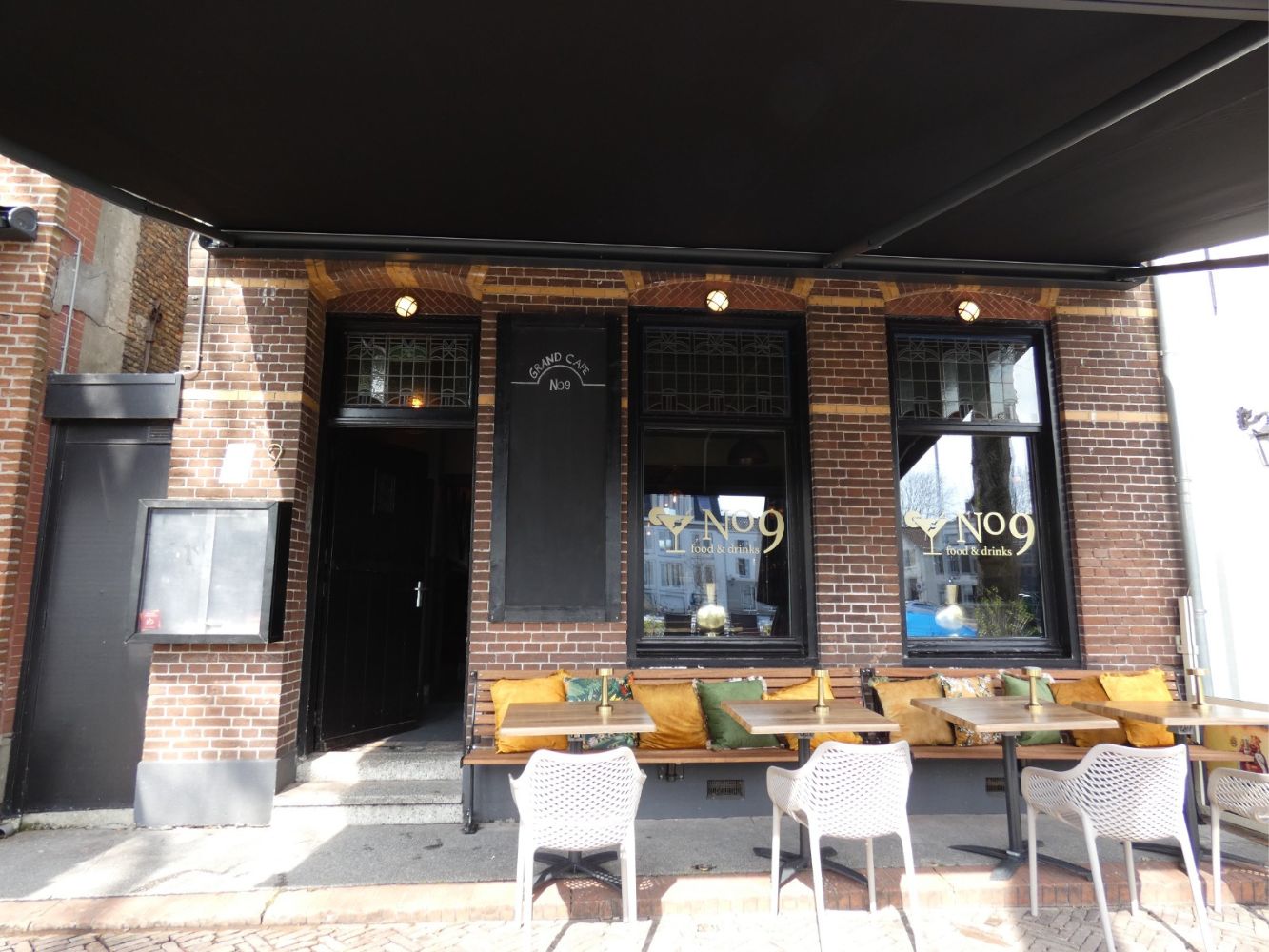 Grand Café Restaurant No 9 - Vingerling 9 - Middelharnis - Horecamakelaardij Knook en Verbaas